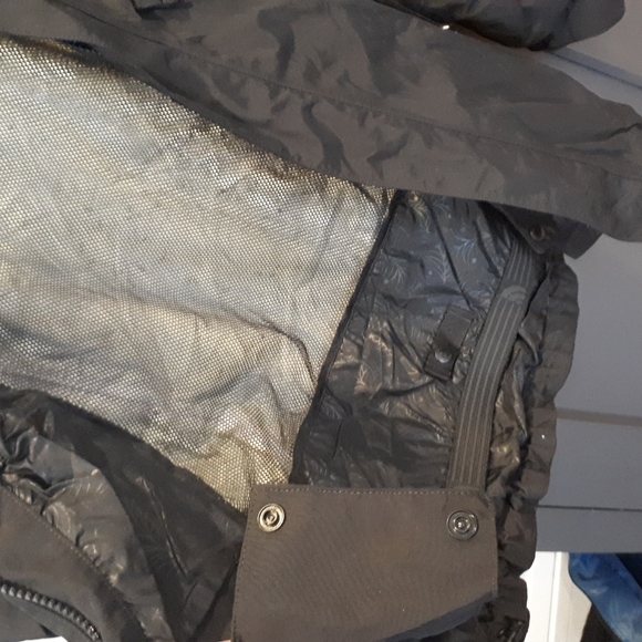 The North Face Hyvent ski jacket with primaloft liner. XS womens - Picture 9 of 9